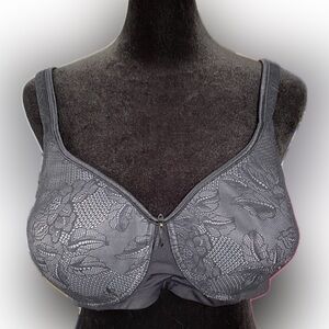 Vanity Fair Wireless Padded Bra - Size 40C